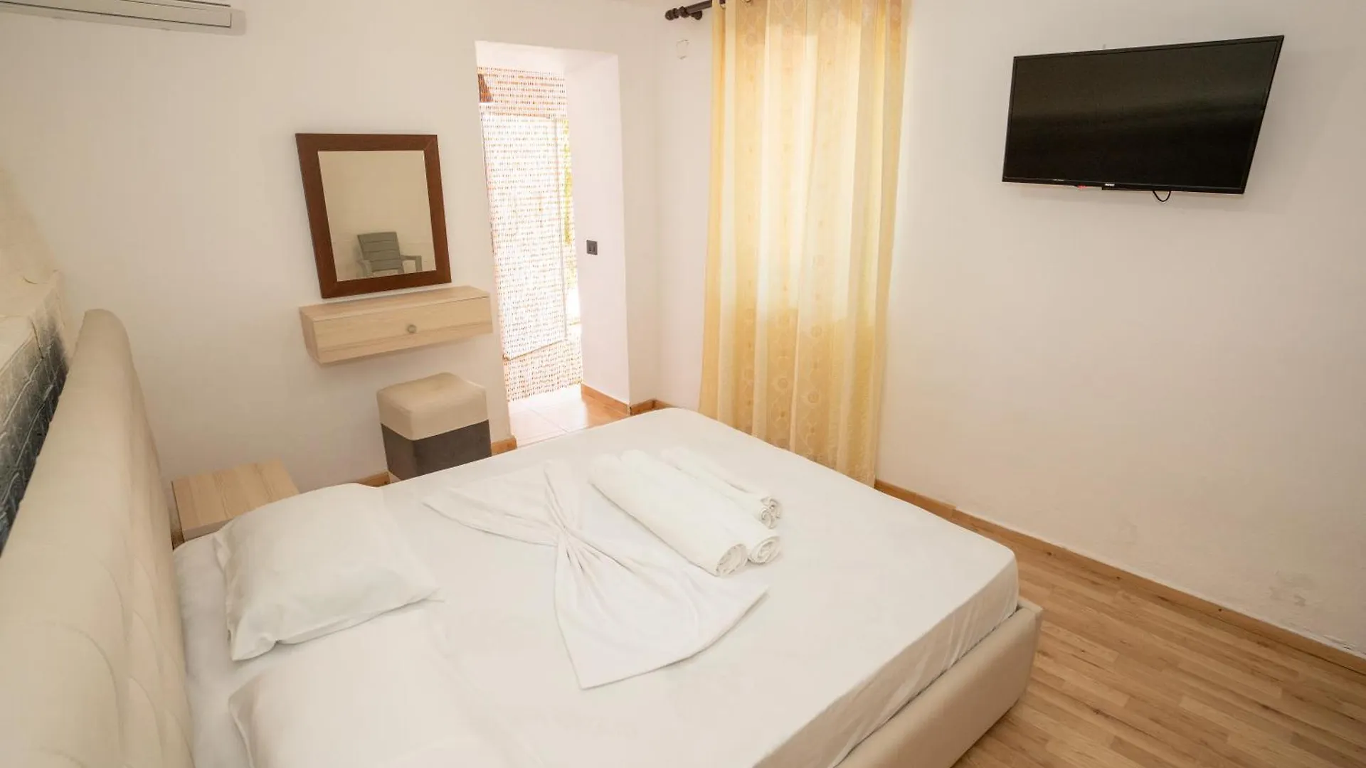 Laa Melossa Sarandë