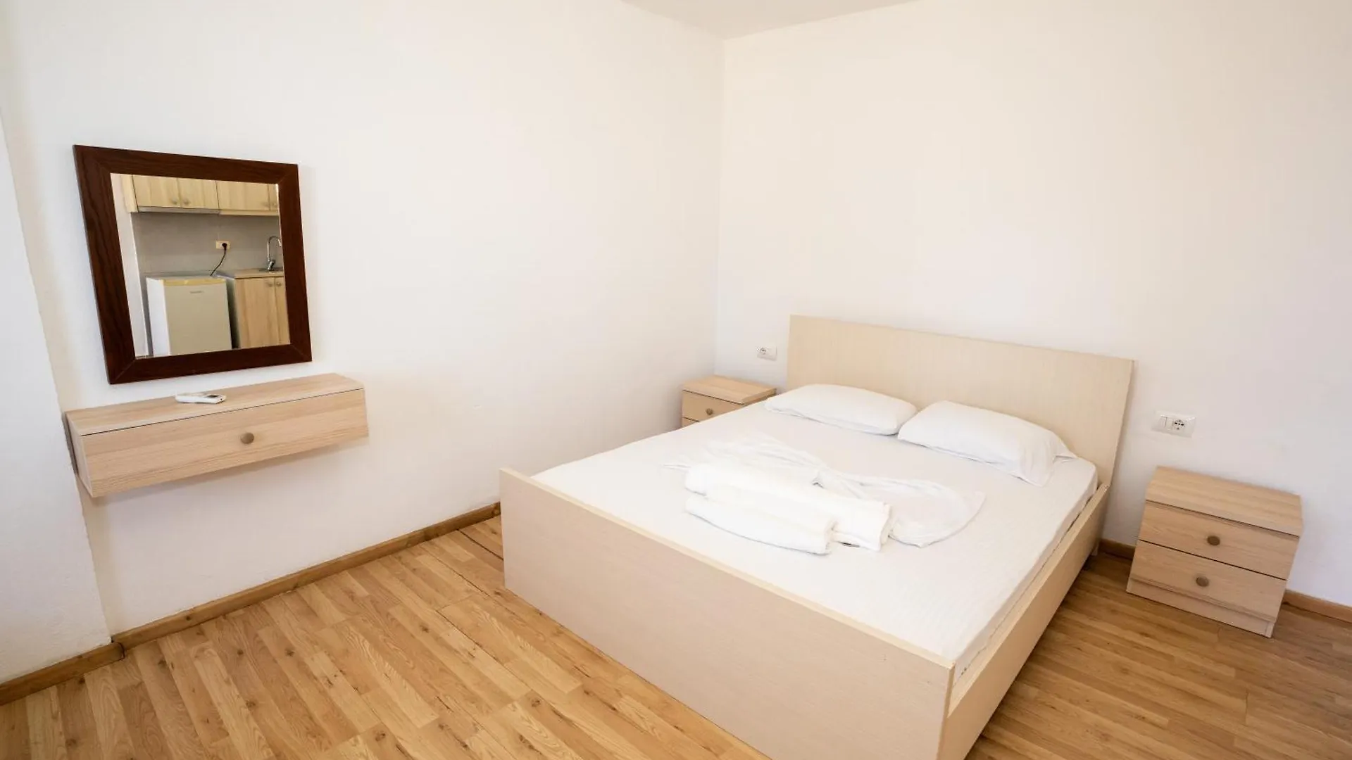 Laa Melossa Sarandë アルバニア