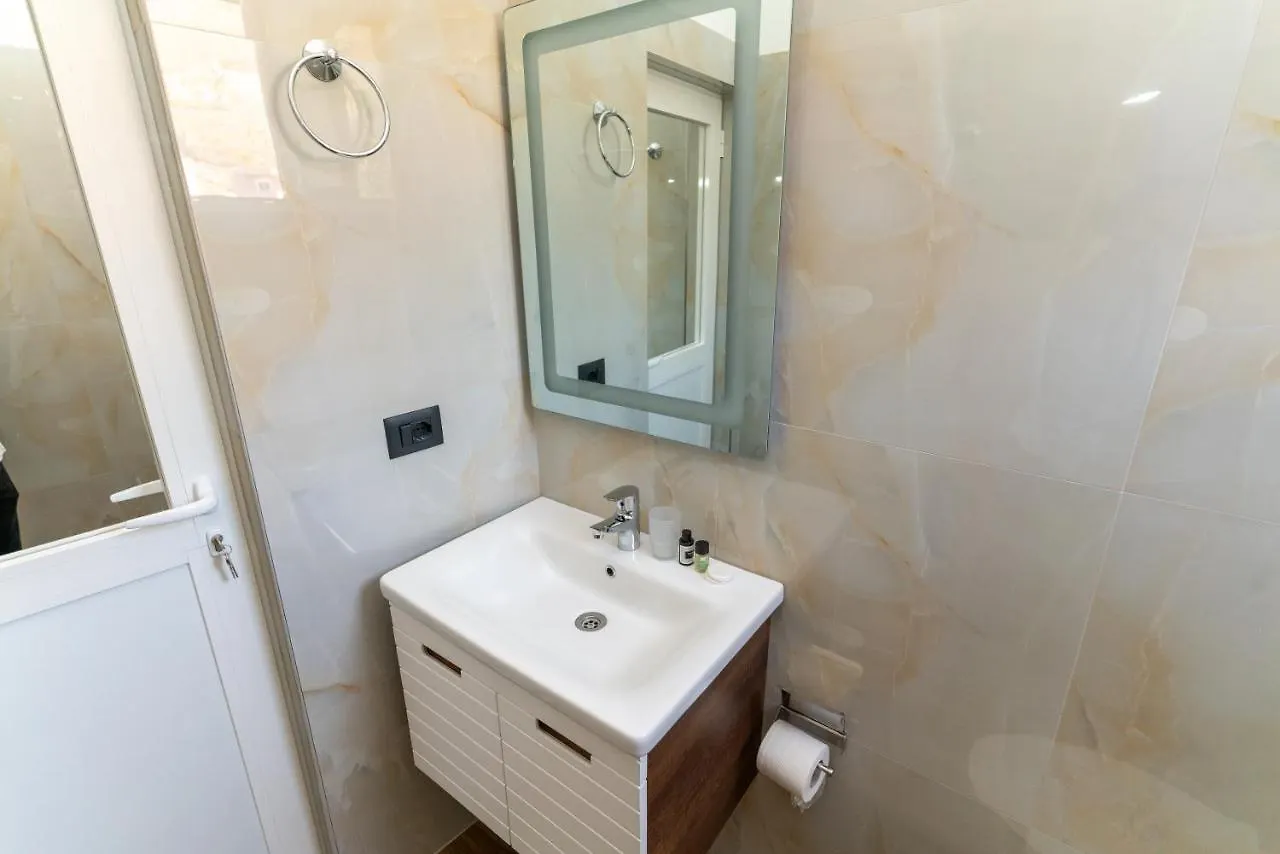 Apartment Laa Melossa Sarande Albania