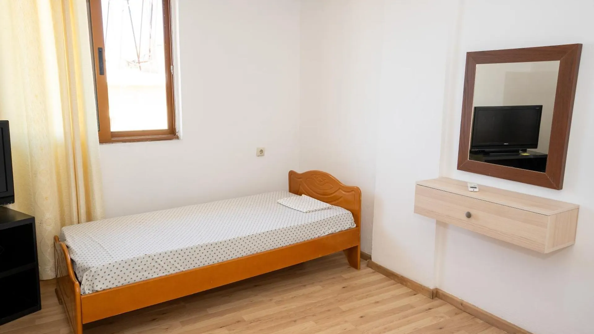 Laa Melossa Sarande