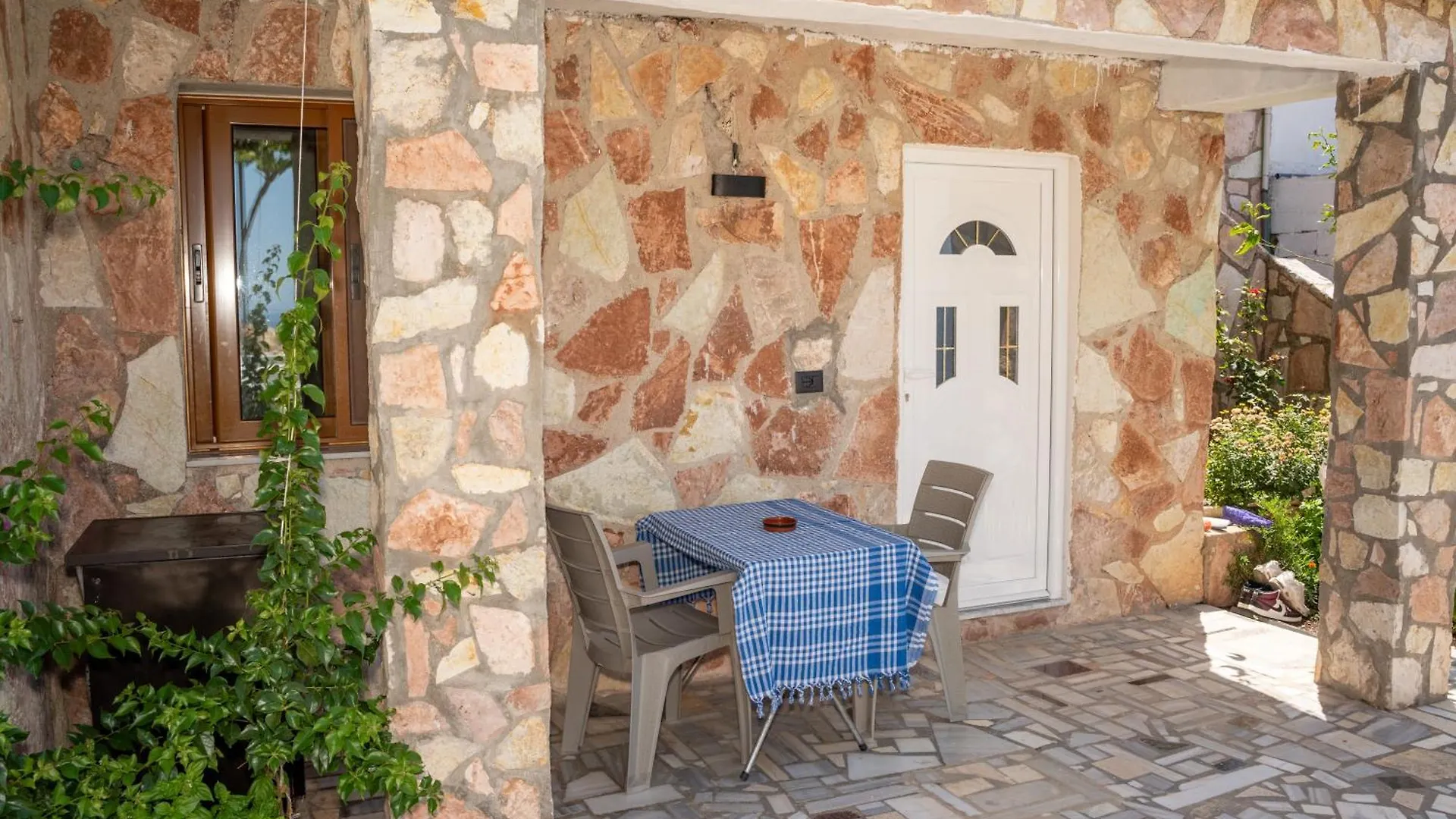 Apartament Laa Melossa Saranda Albania